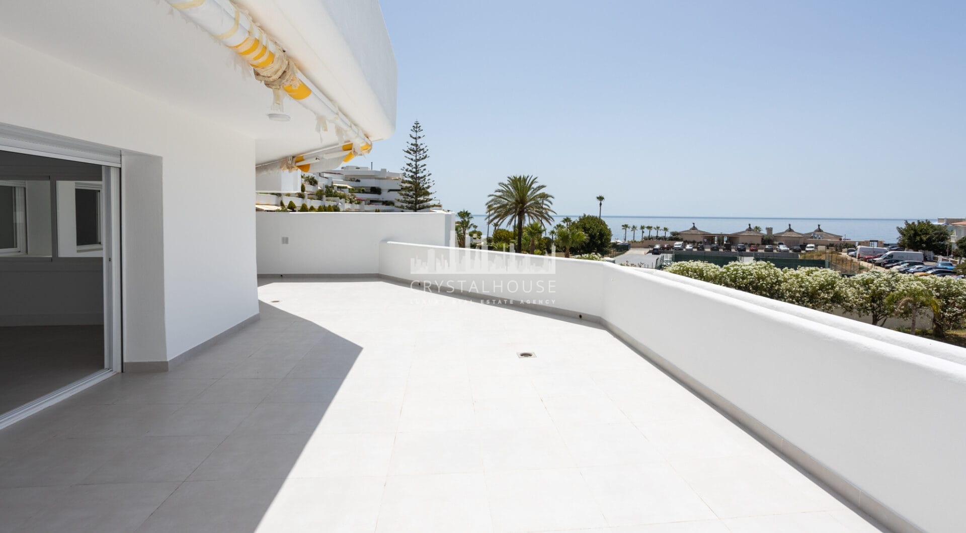 Totally Refurbished apartment with 4 bedrooms in Parque del Sol Guadalmina Baja