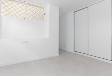 Totally Refurbished apartment with 4 bedrooms in Parque del Sol Guadalmina Baja