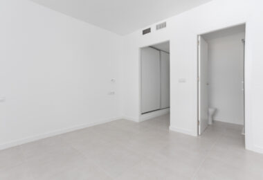 Totally Refurbished apartment with 4 bedrooms in Parque del Sol Guadalmina Baja