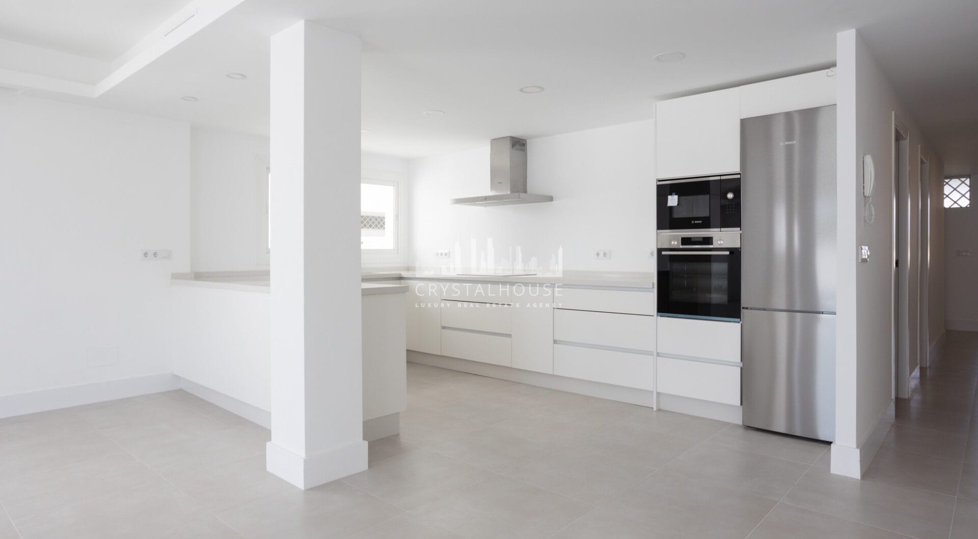 Totally Refurbished apartment with 4 bedrooms in Parque del Sol Guadalmina Baja