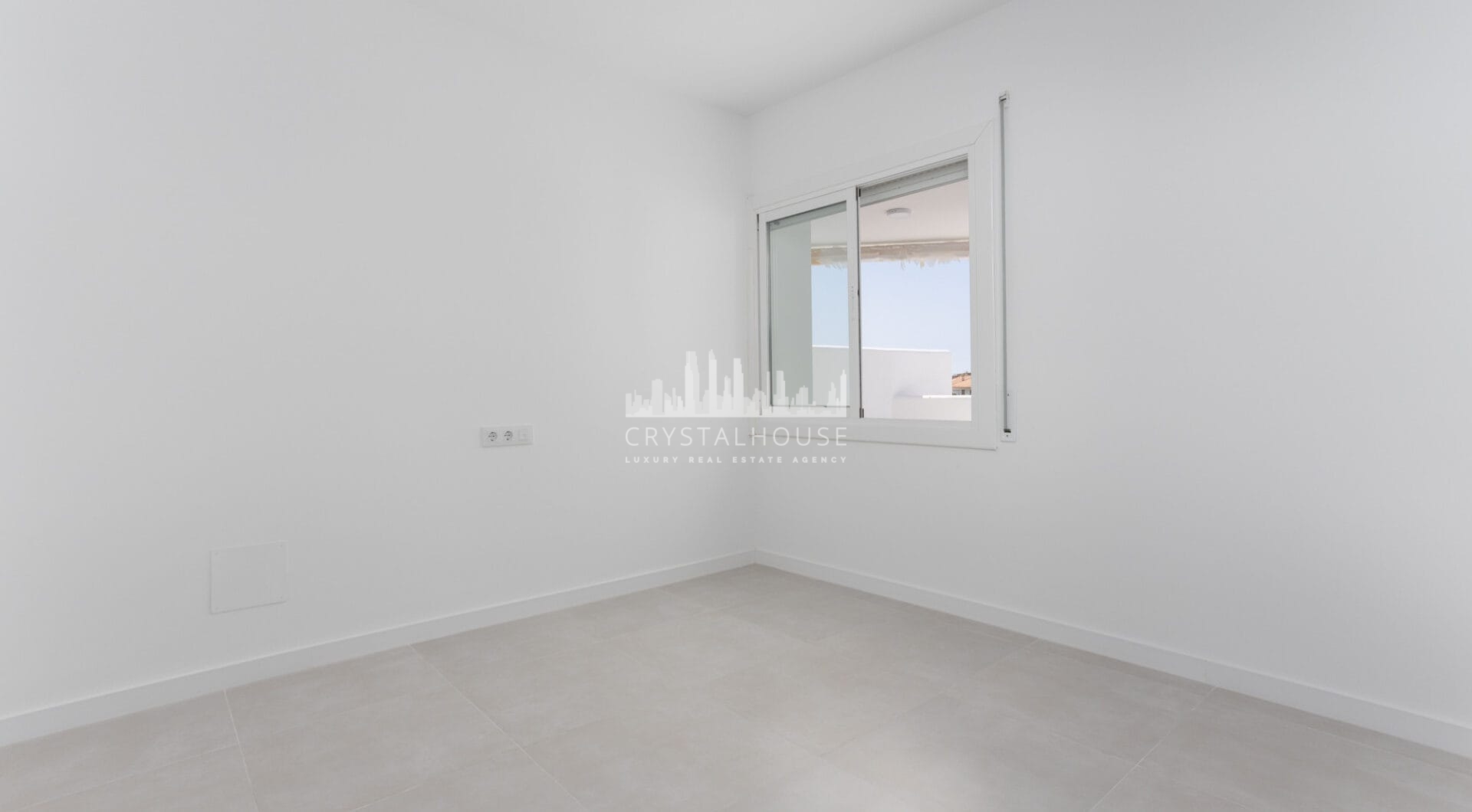 Totally Refurbished apartment with 4 bedrooms in Parque del Sol Guadalmina Baja