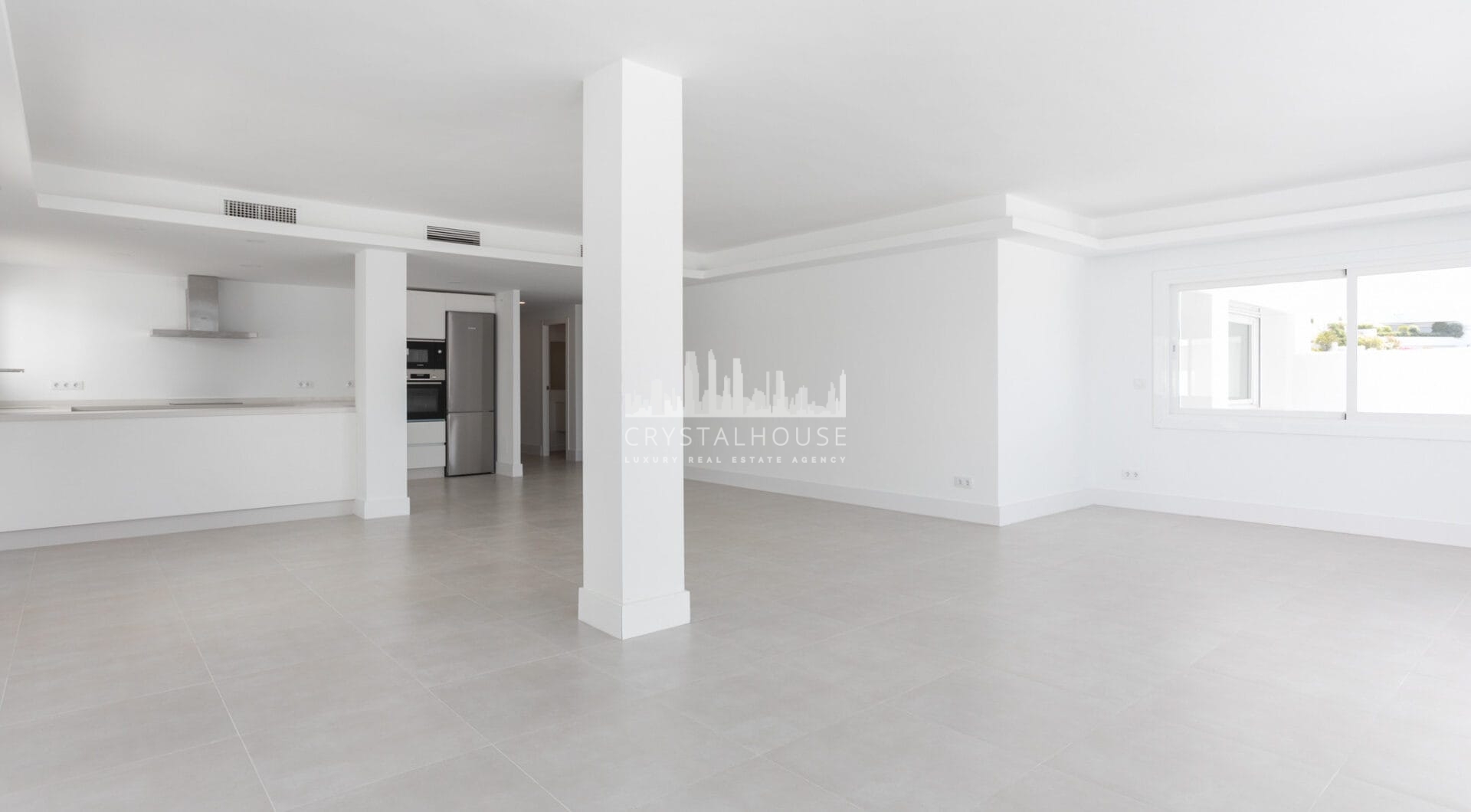 Totally Refurbished apartment with 4 bedrooms in Parque del Sol Guadalmina Baja