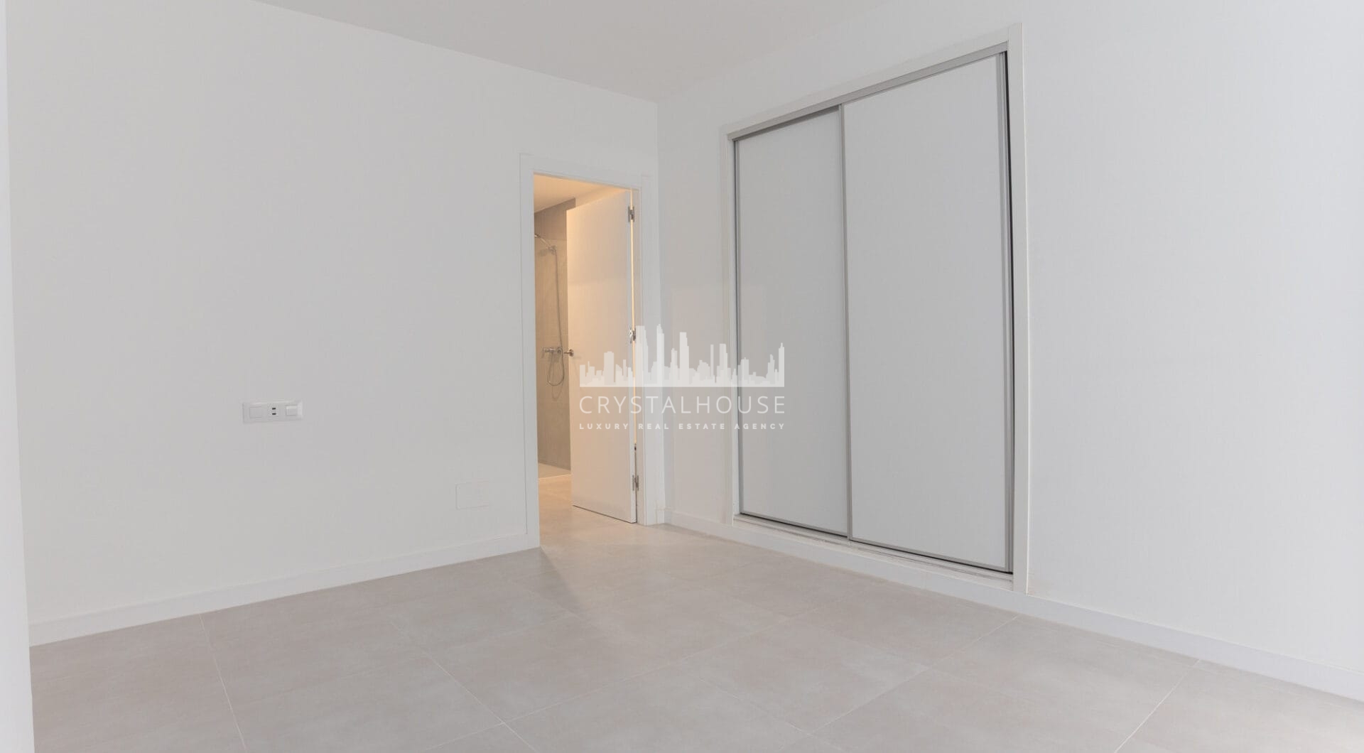 Totally Refurbished apartment with 4 bedrooms in Parque del Sol Guadalmina Baja