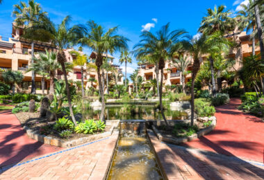 Incredible Solarium Terrace with Sea and Mountain Views  - Beachside Penthouse in Bahía Alcántara