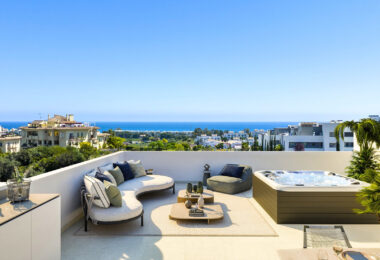 New project in the New Golden Mile with spectacular sea views