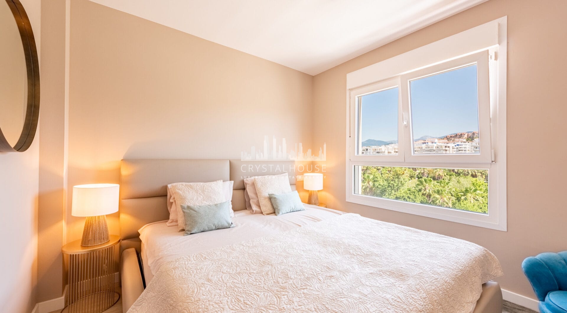 Brand New Luxury Corner Apartment with Sea &amp; Mountain Views in Nueva Andalucia, Marbella