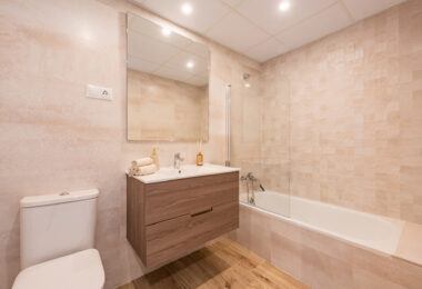 Brand New Luxury Corner Apartment with Sea &amp; Mountain Views in Nueva Andalucia, Marbella