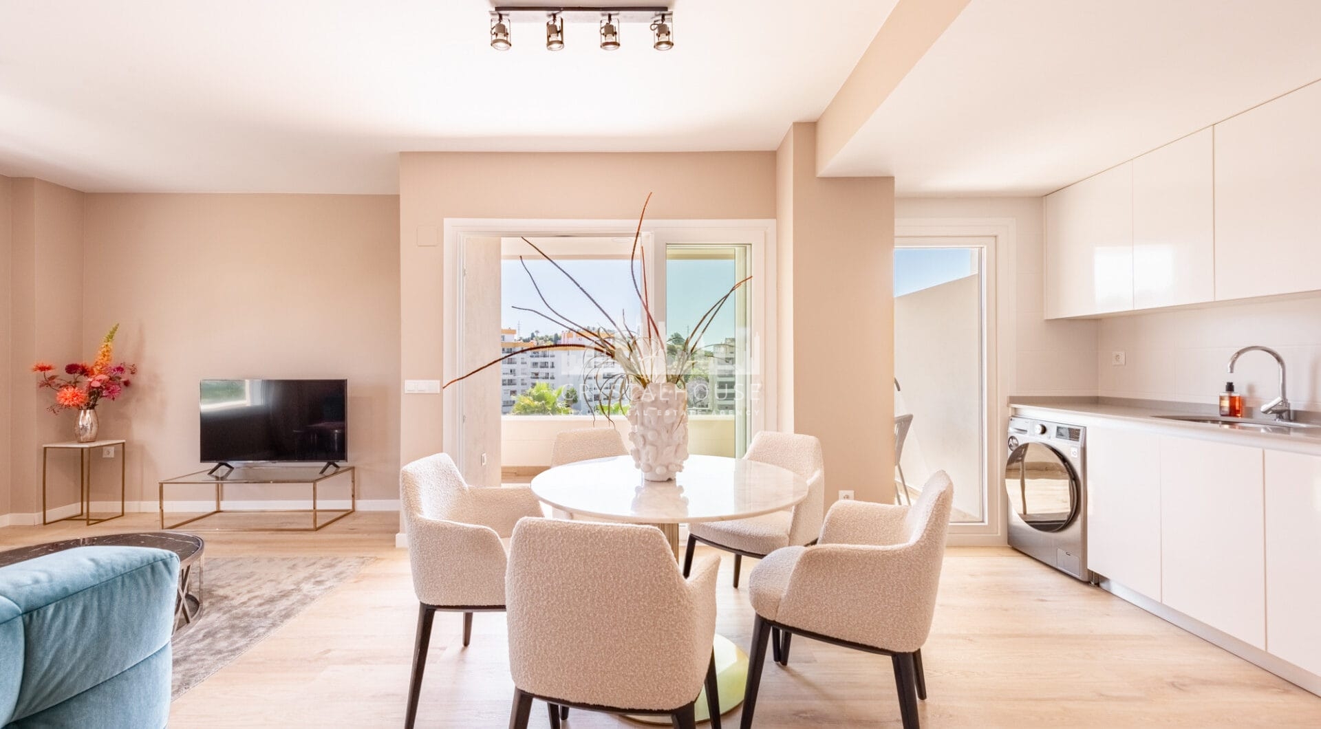 Brand New Luxury Corner Apartment with Sea &amp; Mountain Views in Nueva Andalucia, Marbella