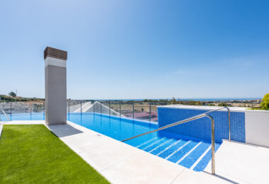 Brand New Luxury Corner Apartment with Sea &amp; Mountain Views in Nueva Andalucia, Marbella