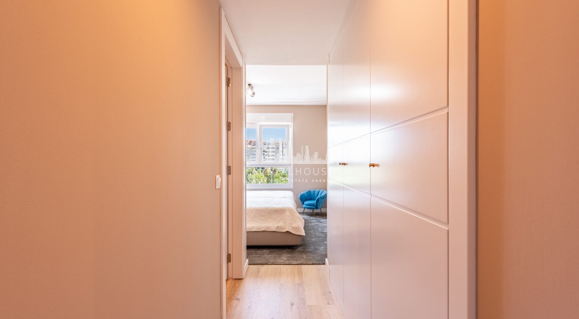 Brand New Luxury Corner Apartment with Sea &amp; Mountain Views in Nueva Andalucia, Marbella