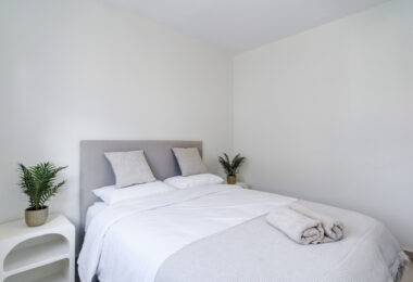 Superb Fully Renovated Three-Bedroom Apartment Steps from Estepona Beach