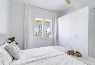 Superb Fully Renovated Three-Bedroom Apartment Steps from Estepona Beach