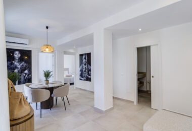 Superb Fully Renovated Three-Bedroom Apartment Steps from Estepona Beach