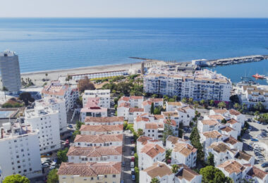 Superb Fully Renovated Three-Bedroom Apartment Steps from Estepona Beach