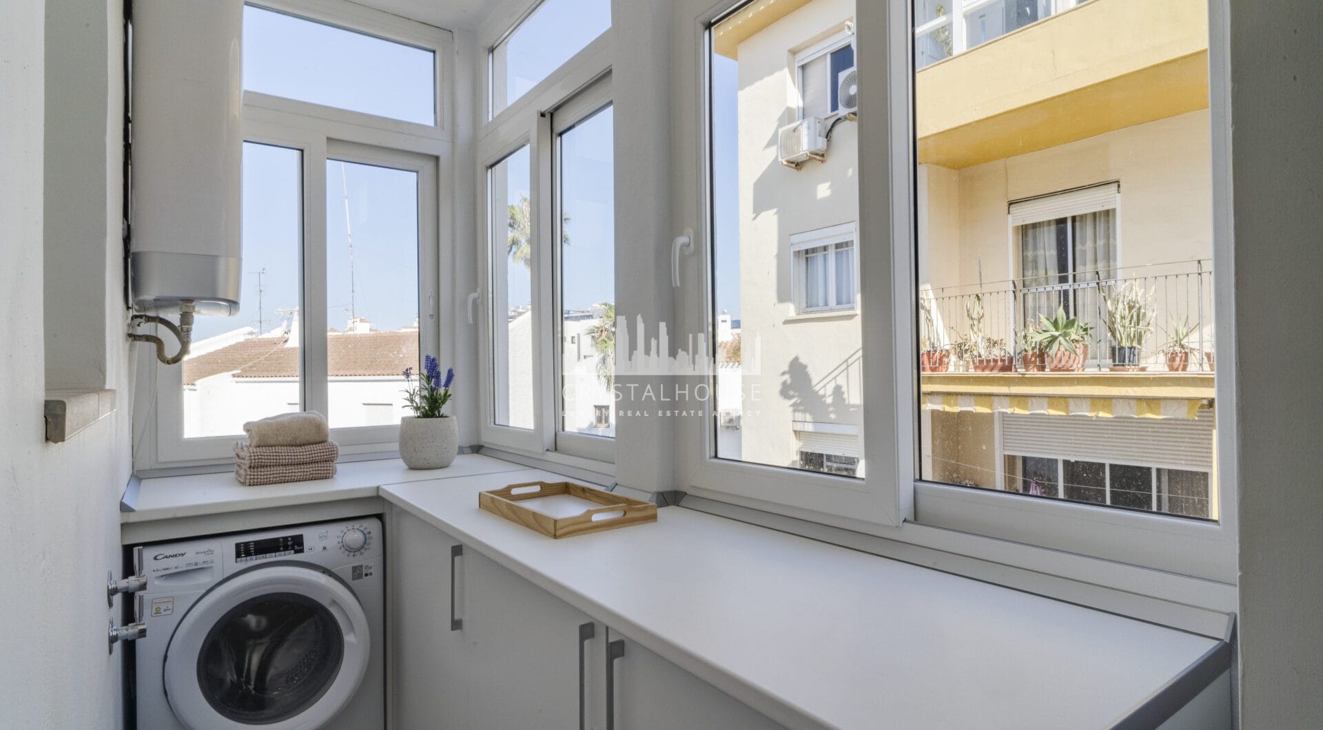 Superb Fully Renovated Three-Bedroom Apartment Steps from Estepona Beach