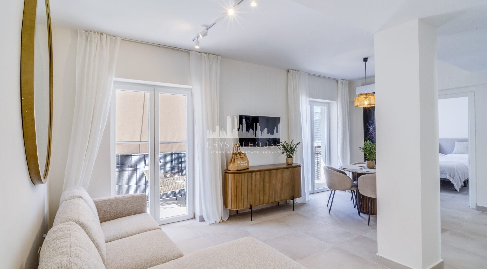 Superb Fully Renovated Three-Bedroom Apartment Steps from Estepona Beach