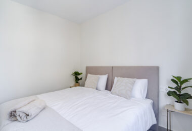 Superb Fully Renovated Three-Bedroom Apartment Steps from Estepona Beach