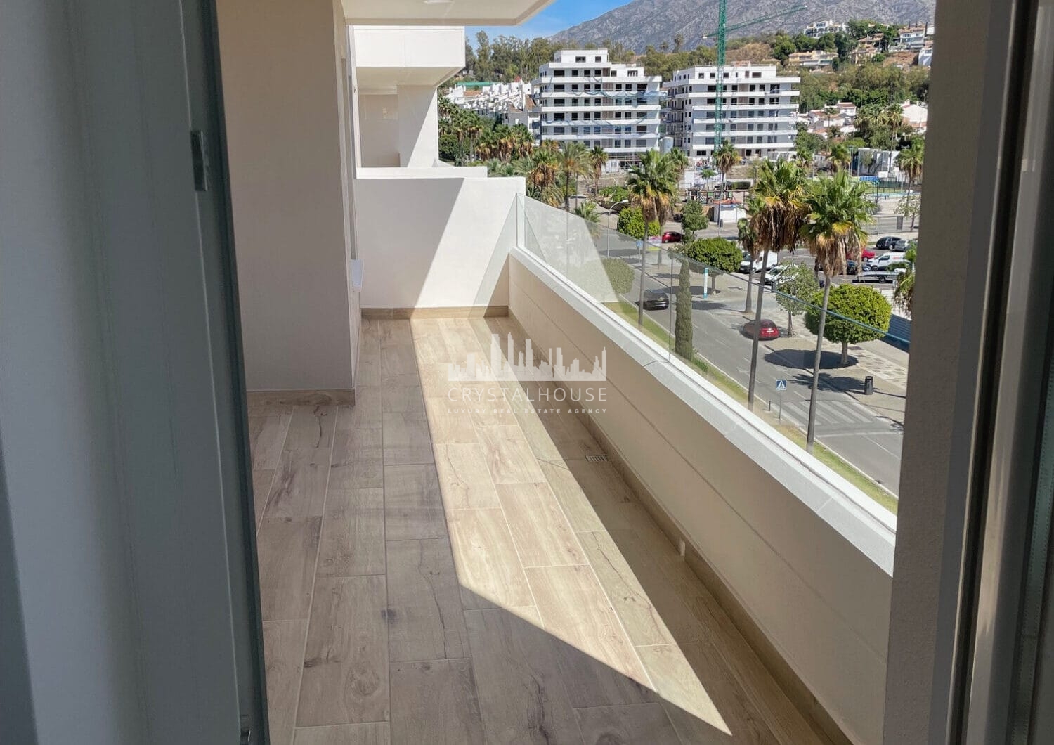 Brand new 4 bedroom Apartment in Nueva Andalucia - La Concha views and Sea Views - Keys ready!