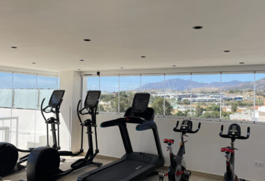 Brand new 4 bedroom Apartment in Nueva Andalucia - La Concha views and Sea Views - Keys ready!