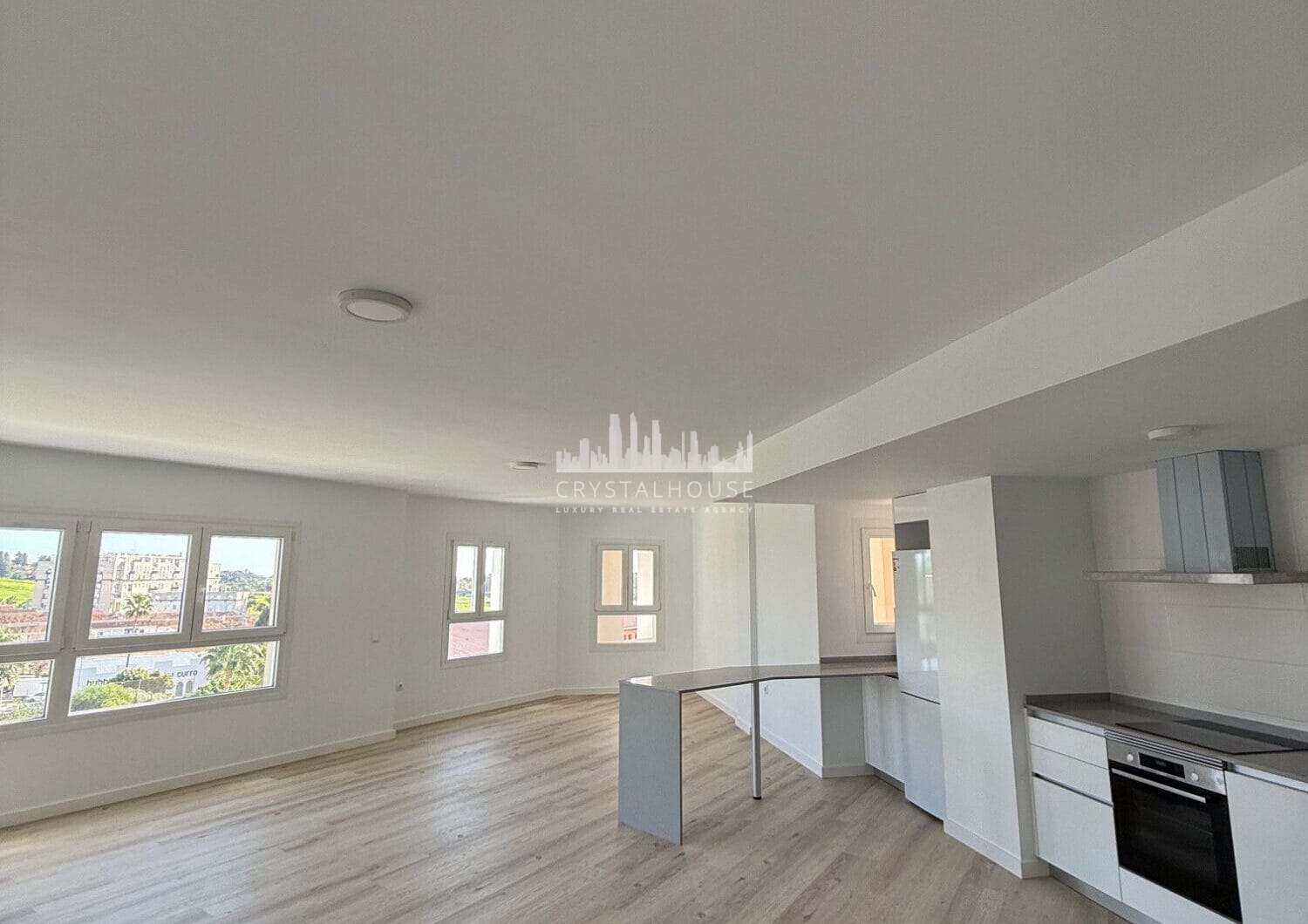 Brand new 4 bedroom Apartment in Nueva Andalucia - La Concha views and Sea Views - Keys ready!