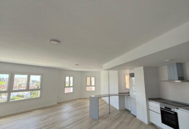 Brand new 4 bedroom Apartment in Nueva Andalucia - La Concha views and Sea Views - Keys ready!