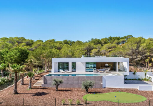 Luxury villa with swimming pool for sale in Las Colinas Golf, Costa Blanca