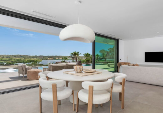 Luxury villa with swimming pool for sale in Las Colinas Golf, Costa Blanca