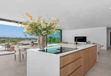 Luxury villa with swimming pool for sale in Las Colinas Golf, Costa Blanca