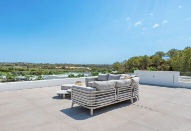 Luxury villa with swimming pool for sale in Las Colinas Golf, Costa Blanca