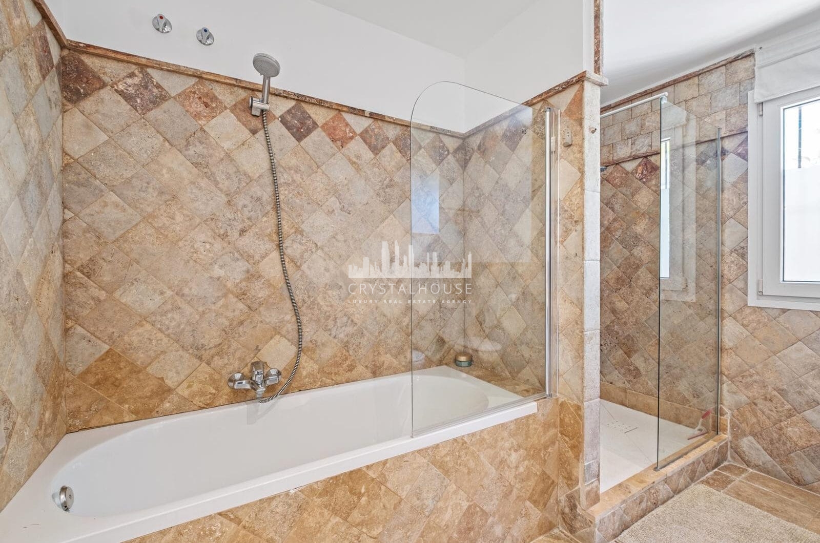 Spacious 3-Bedroom Apartment in a Gated Community on the Golden Mile