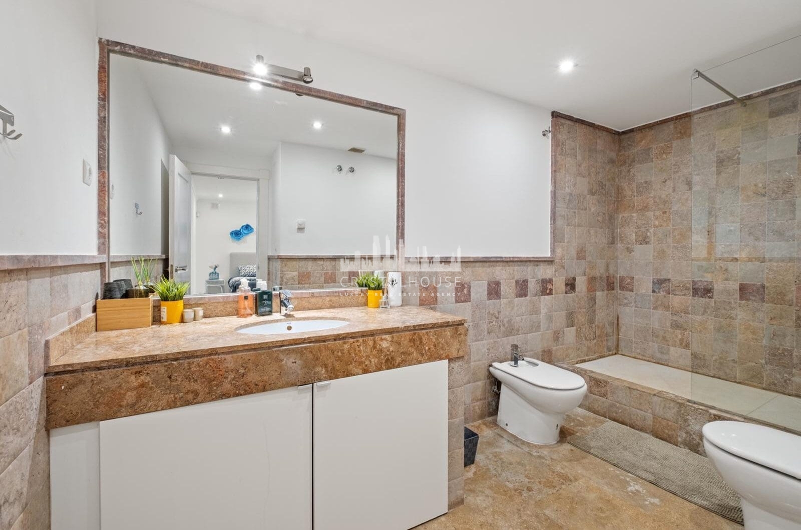 Spacious 3-Bedroom Apartment in a Gated Community on the Golden Mile