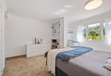 Spacious 3-Bedroom Apartment in a Gated Community on the Golden Mile