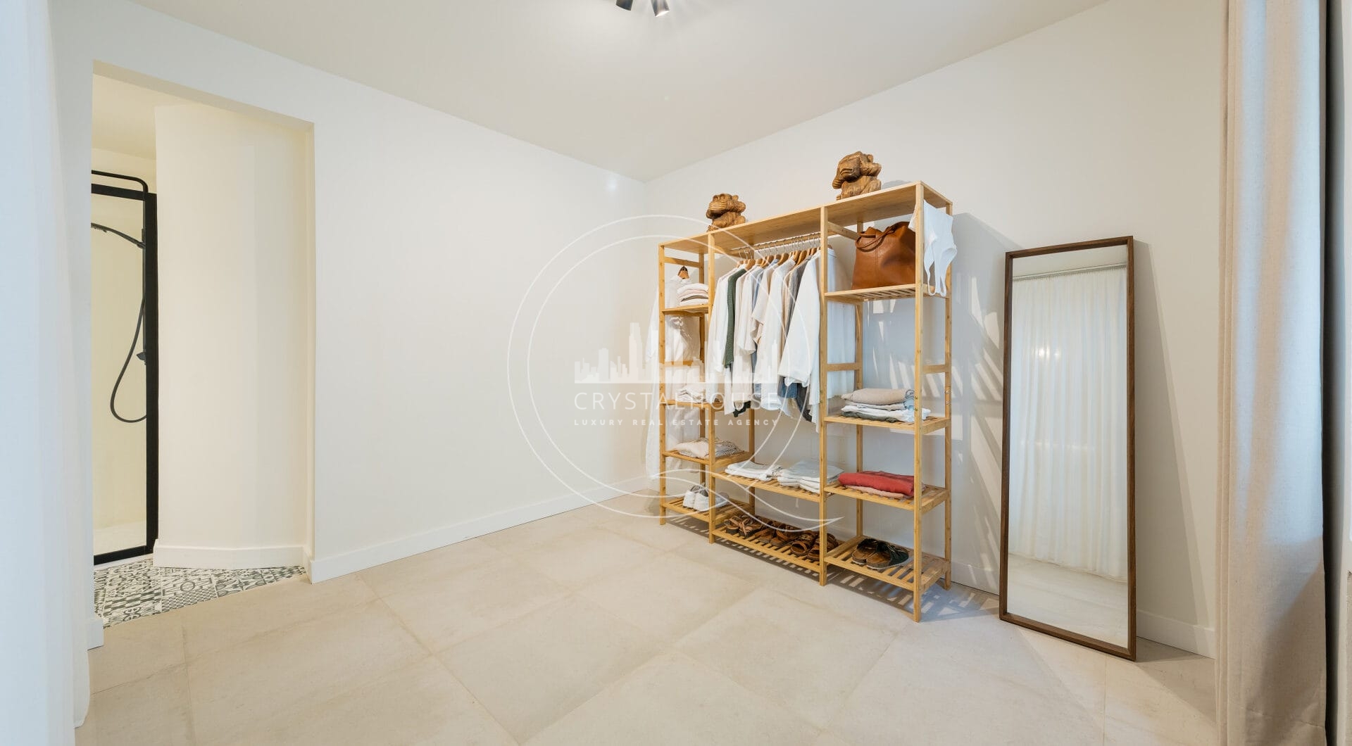 Charming Two-Bedroom Ground Floor Apartment in Estepona Old Town