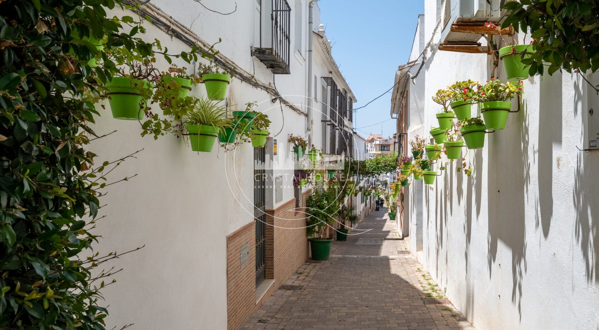 Charming Two-Bedroom Ground Floor Apartment in Estepona Old Town