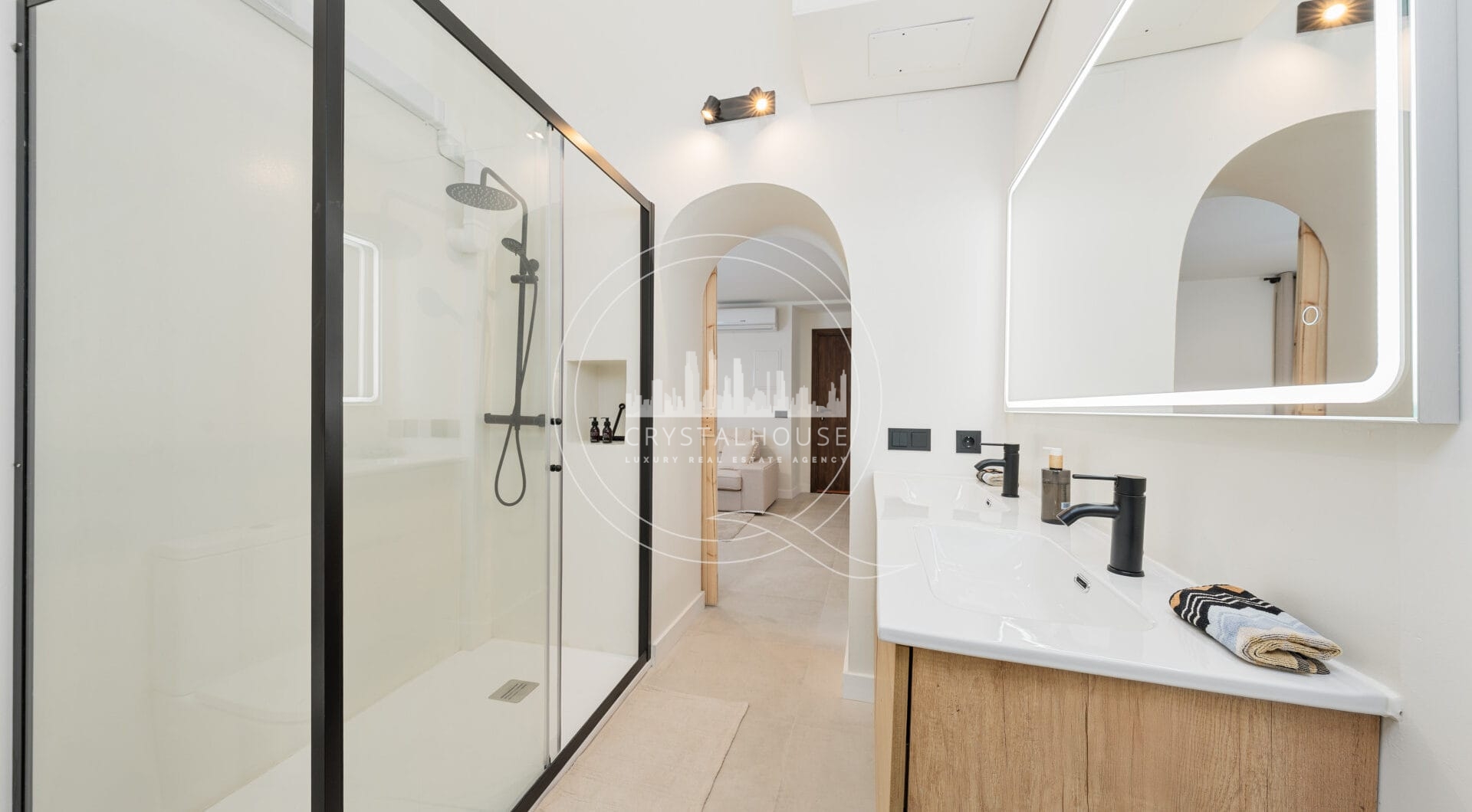 Charming Two-Bedroom Ground Floor Apartment in Estepona Old Town