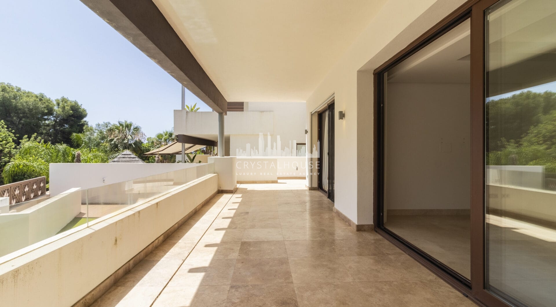 SEMI-DETACHED VILLA IN THE CENTER OF MARBELLA