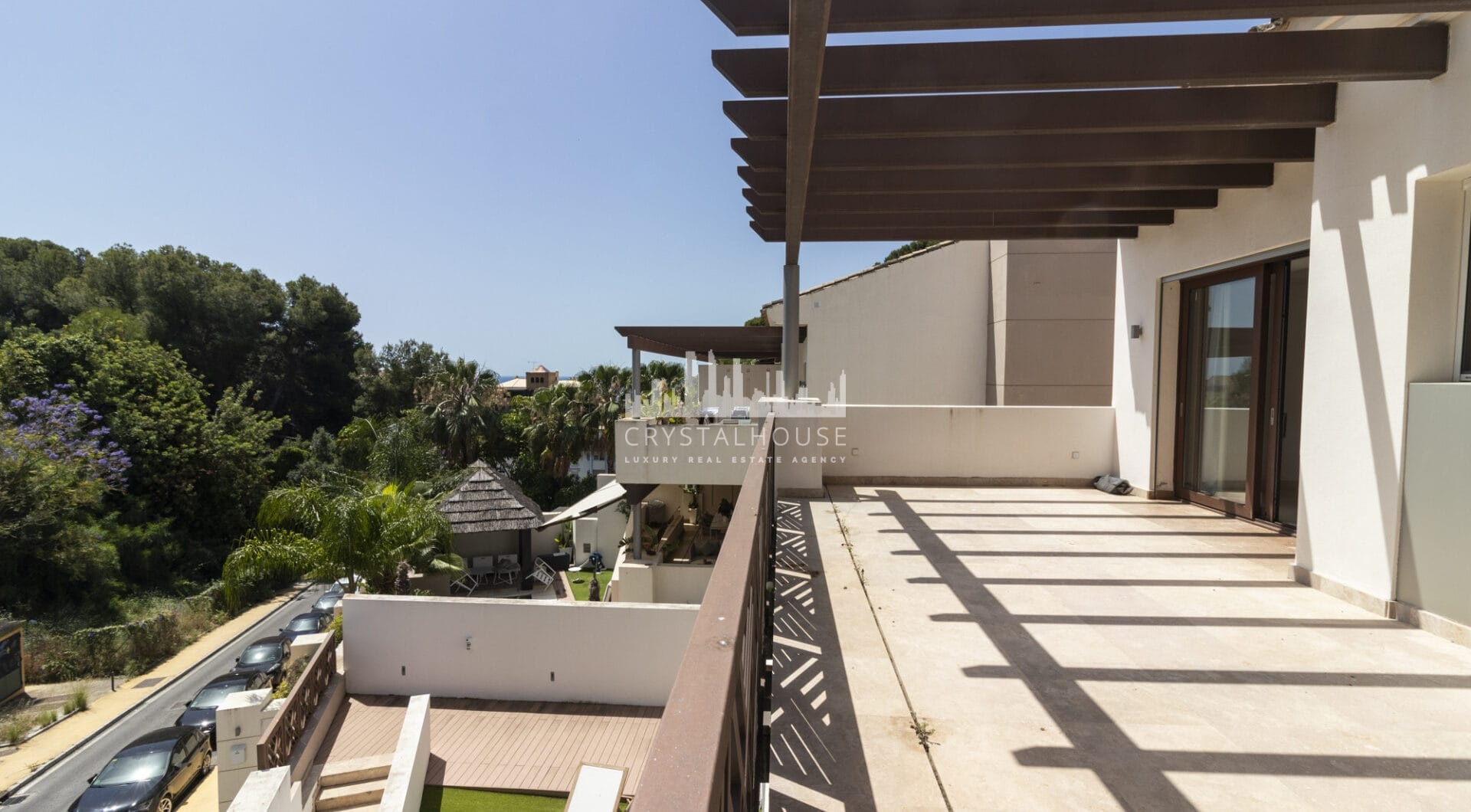 SEMI-DETACHED VILLA IN THE CENTER OF MARBELLA