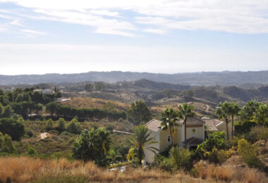 Expansive Plot with Panoramic Views in Valtocado, Mijas