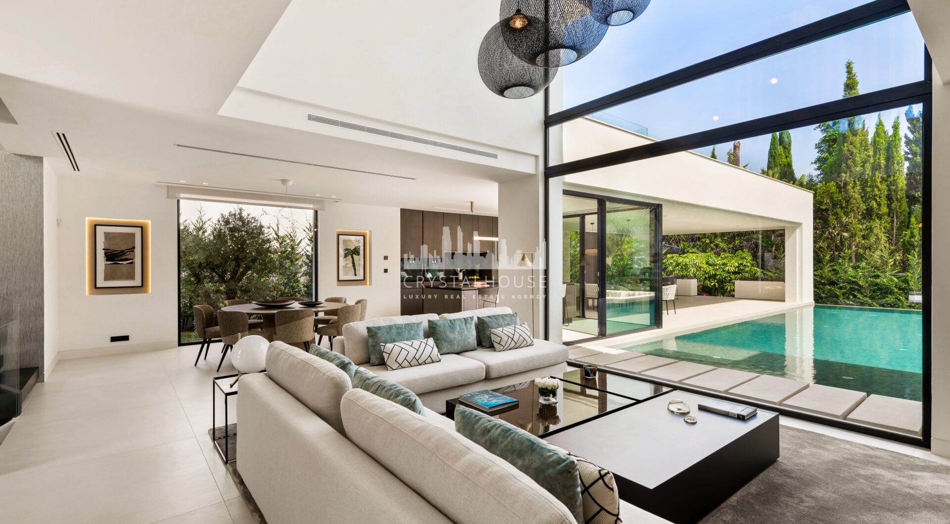 Modern Luxury Villa in Nueva Andalucia