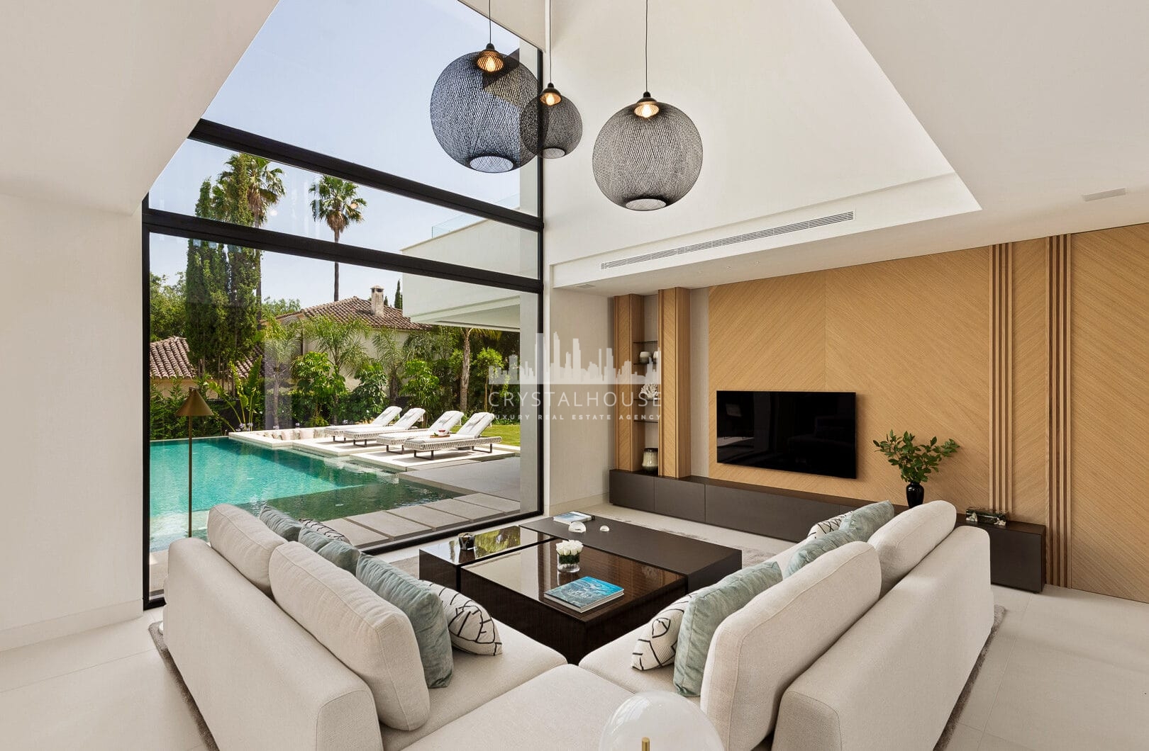 Modern Luxury Villa in Nueva Andalucia