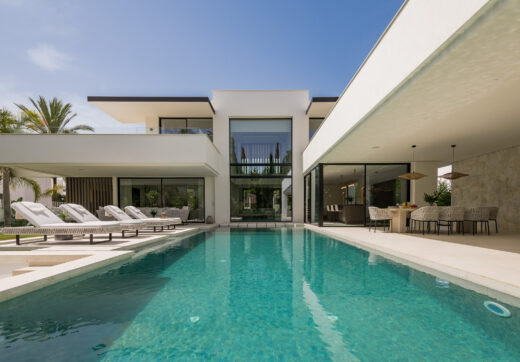 Modern Luxury Villa in Nueva Andalucia