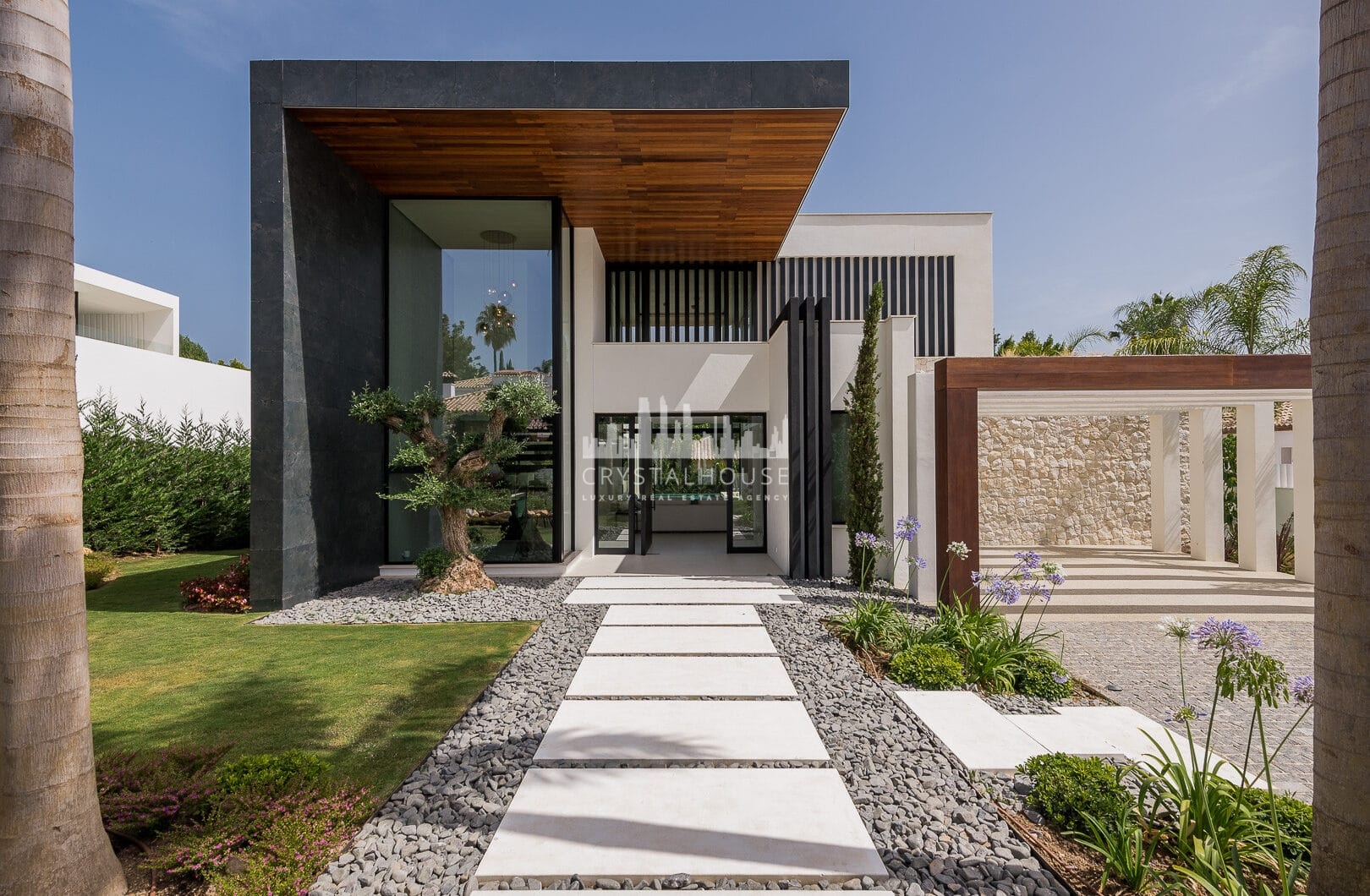 Modern Luxury Villa in Nueva Andalucia