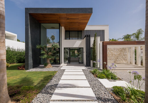 Modern Luxury Villa in Nueva Andalucia