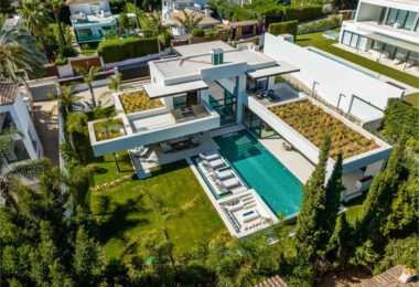 Modern Luxury Villa in Nueva Andalucia