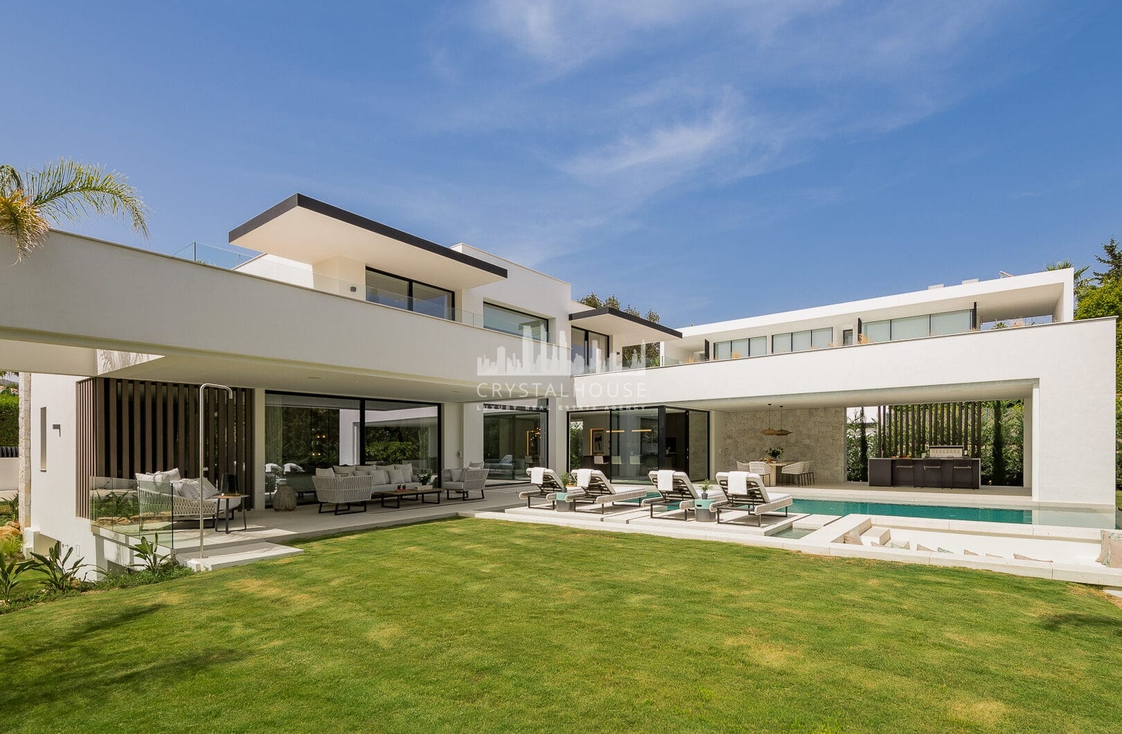Modern Luxury Villa in Nueva Andalucia