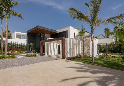 Modern Luxury Villa in Nueva Andalucia