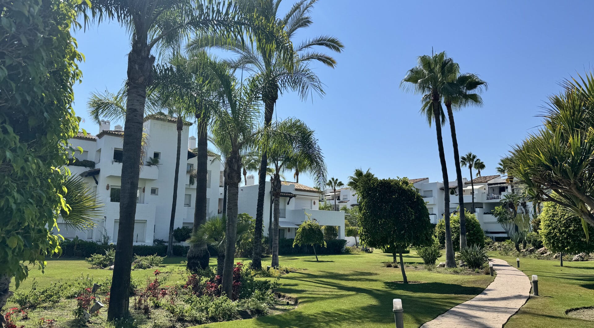 Exclusive Apartment for Sale in Costalita Urbanization, Estepona - New Golden Mile