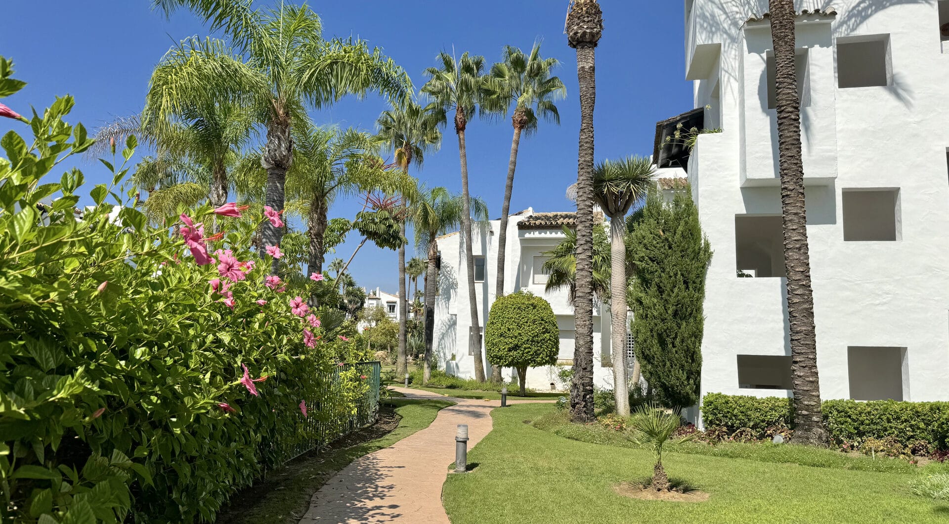 Exclusive Apartment for Sale in Costalita Urbanization, Estepona - New Golden Mile