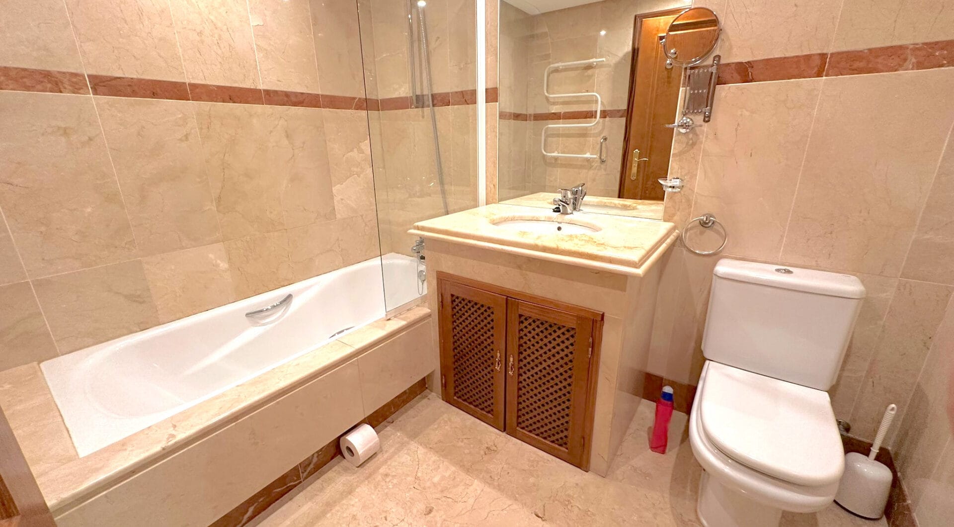 Exclusive Apartment for Sale in Costalita Urbanization, Estepona - New Golden Mile