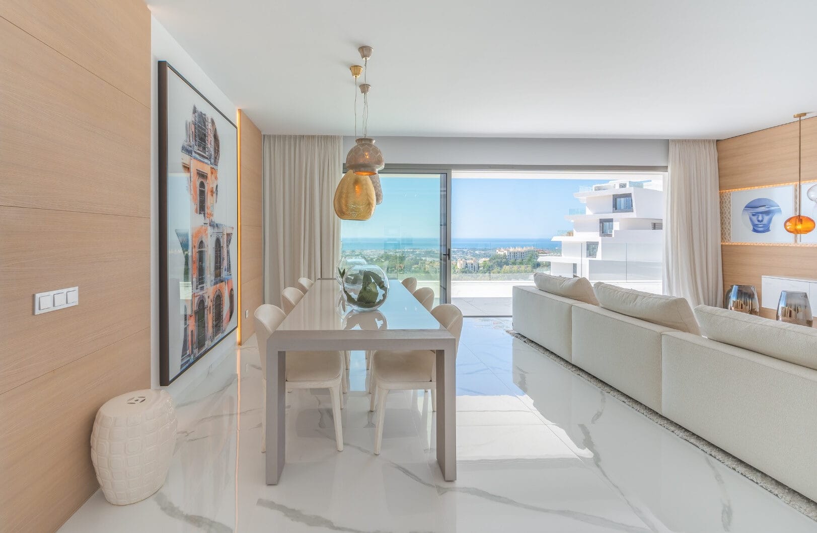 Stunning corner middle floor apartment with panoramic golf &amp; sea views